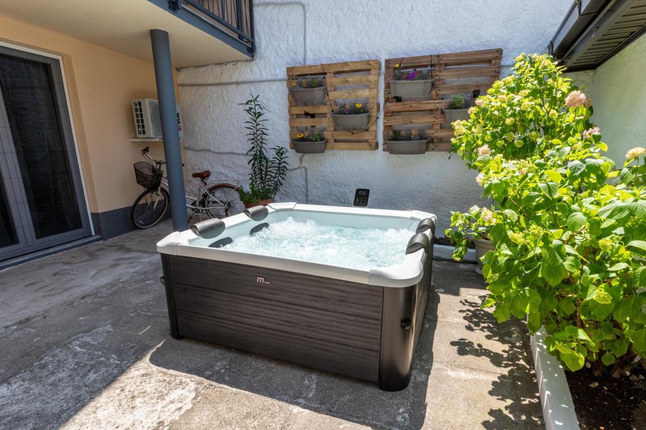 Self Check-In Apartment With Jacuzzi موستار المظهر الخارجي الصورة