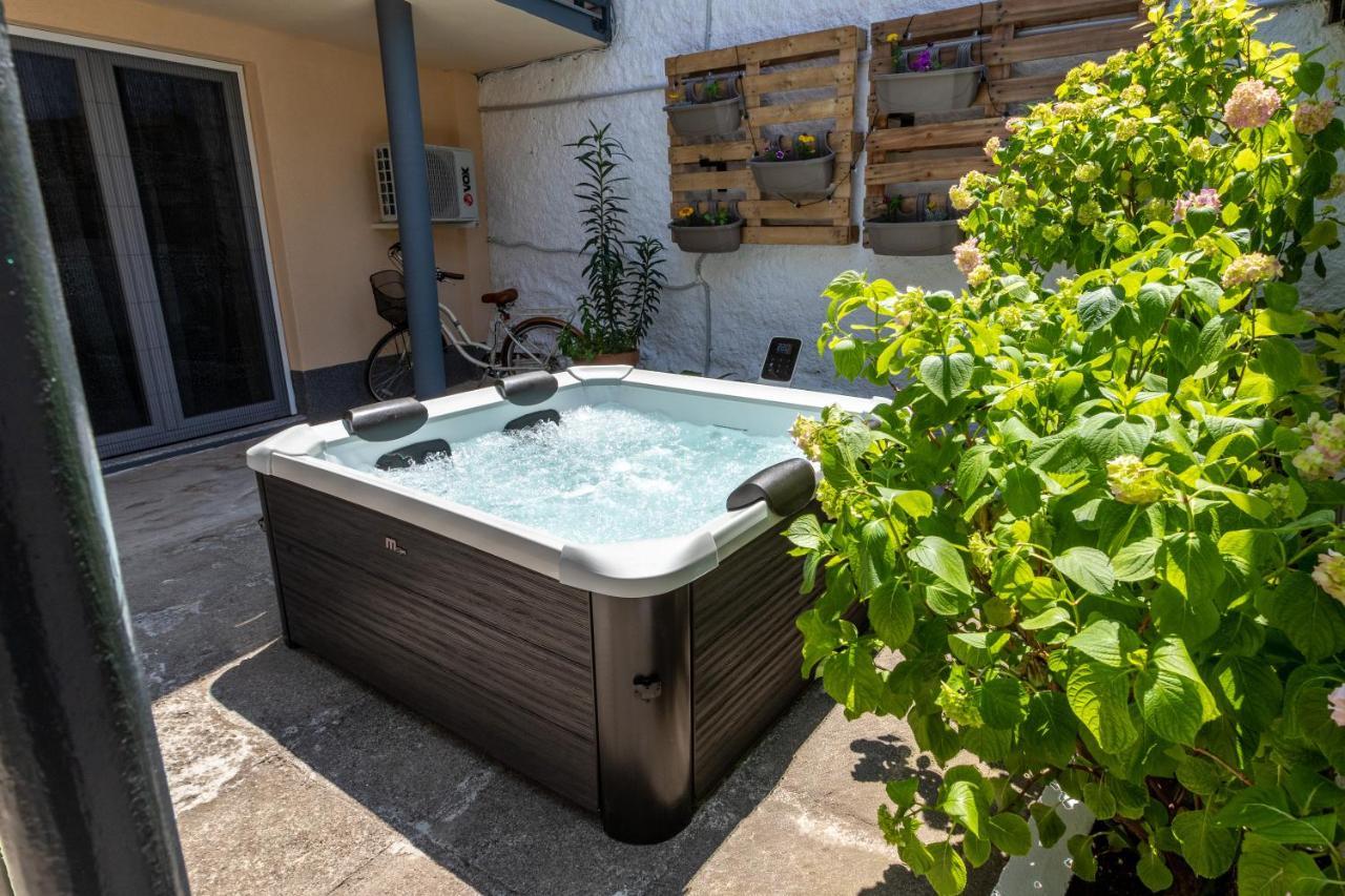 Self Check-In Apartment With Jacuzzi موستار المظهر الخارجي الصورة