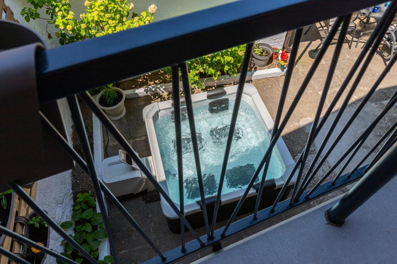 Self Check-In Apartment With Jacuzzi موستار المظهر الخارجي الصورة