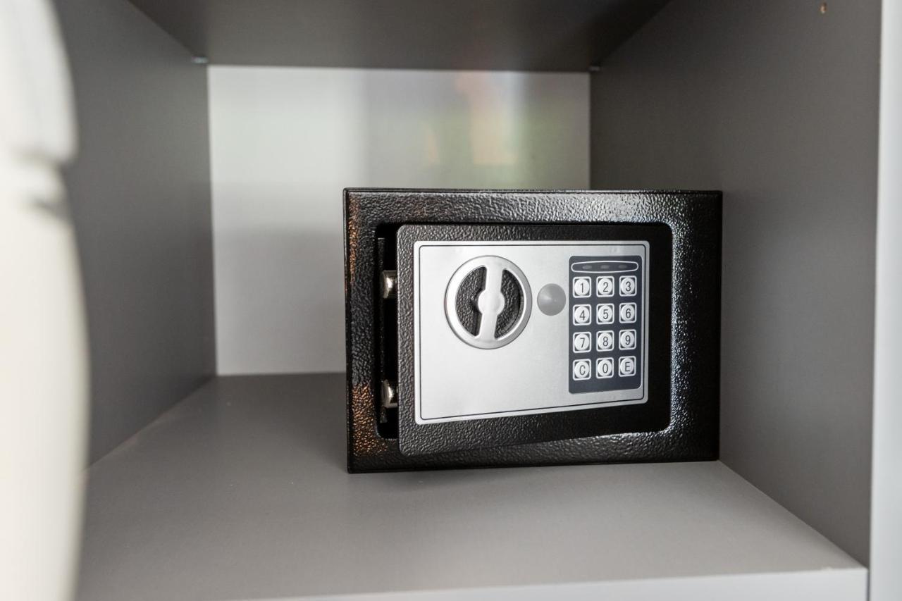 Self Check-In Apartment With Jacuzzi موستار المظهر الخارجي الصورة
